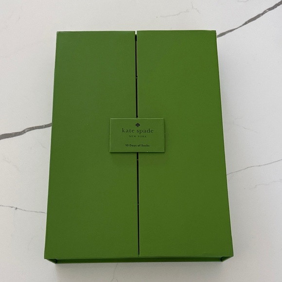 kate spade Accessories - Kate Spade Vibrant Green Box